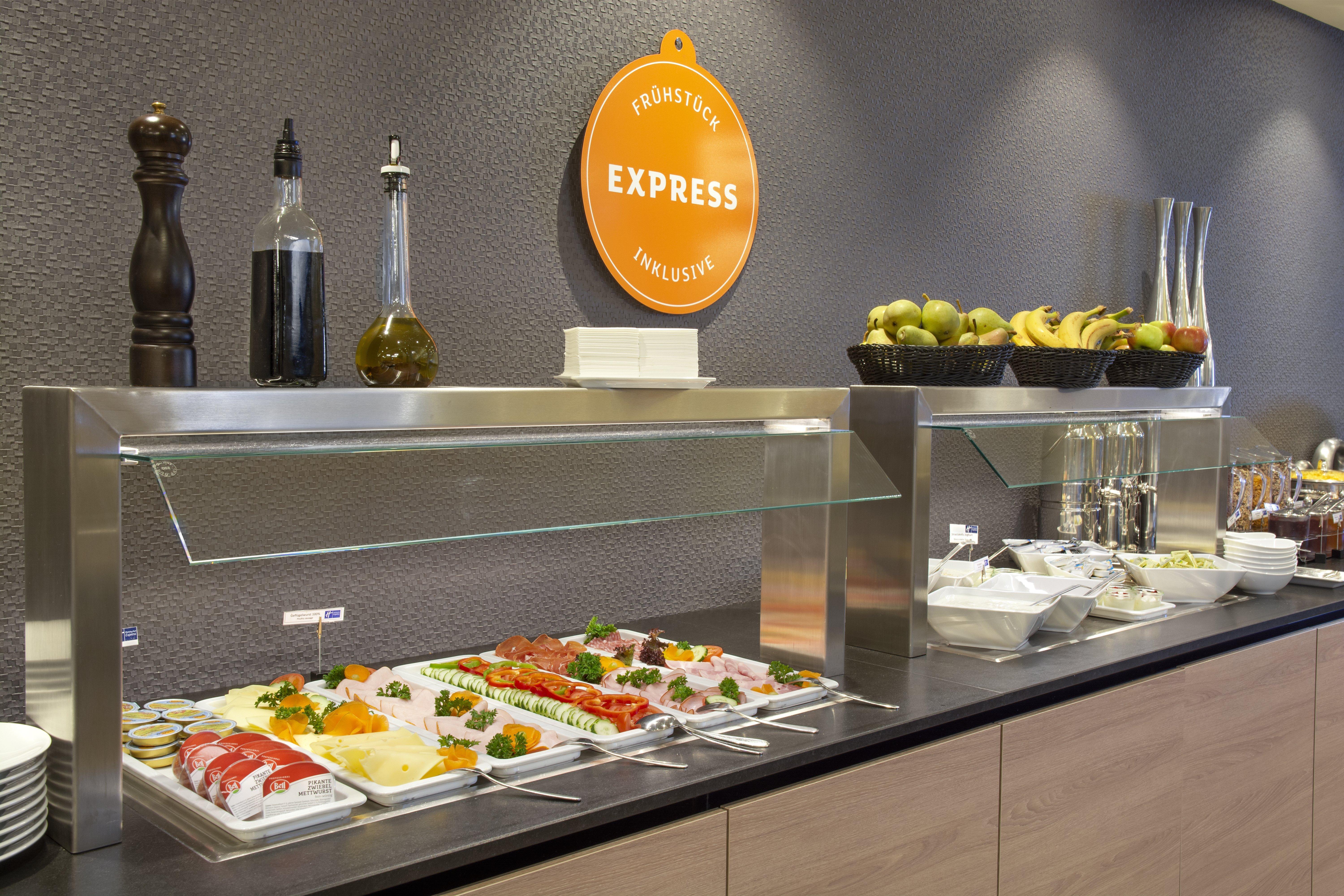 Express - Park By Ihg Hotel 3*